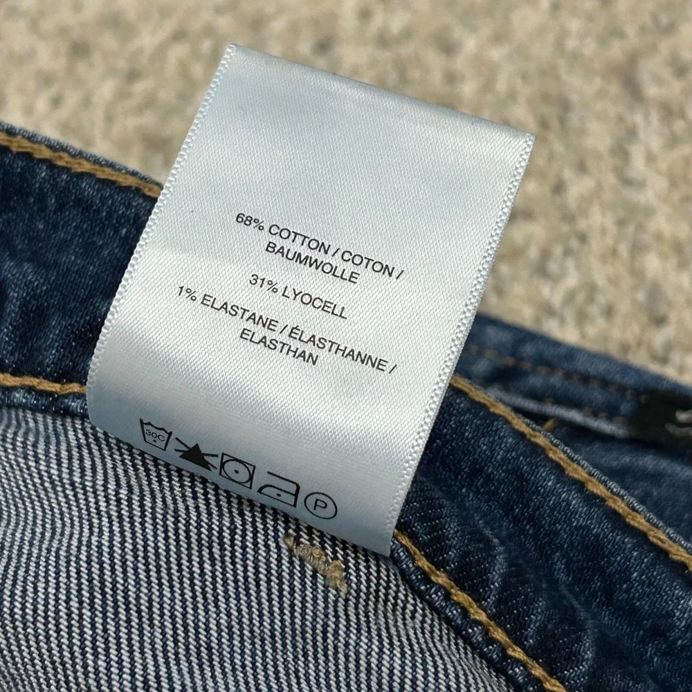 Silver Jeans Co Utility Shorts 22W Blue Denim‎ Dark Wash Stretch Patch Pockets
